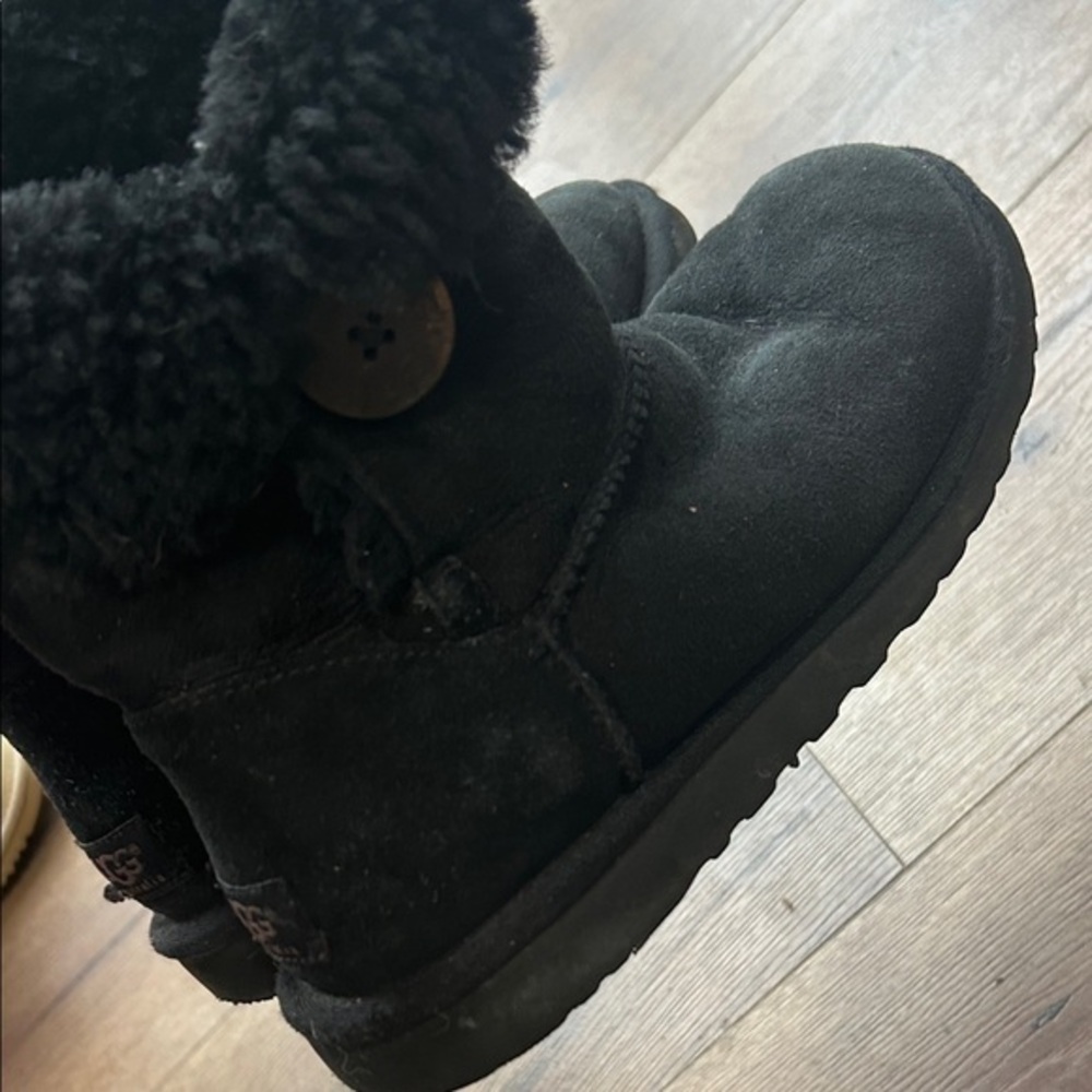 Ugg Boots ! Size 6